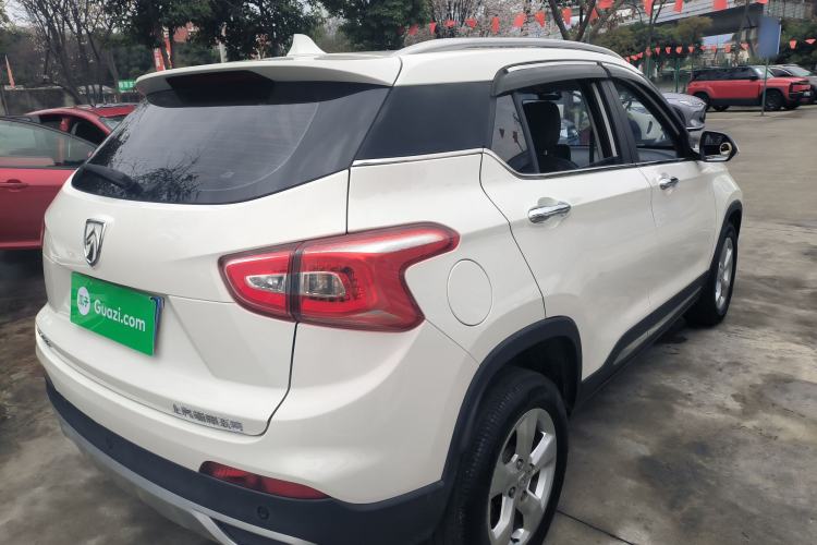 Used Baojun 510 2017 1.5L Manual Fashion Model