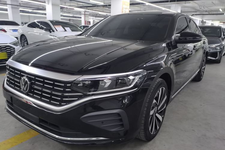 Used Volkswagen Passat 2025 Outstanding Model 330TSI Elite Edition
