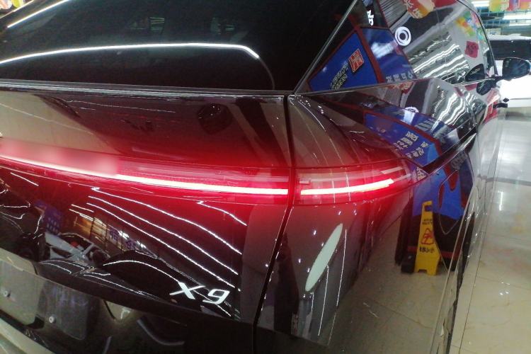 Used XPeng X9 2024 702 Ultra-Long Range Pro