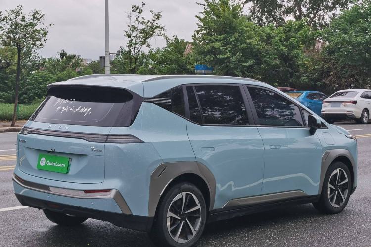 Used AION Y 2023 Younger Star Edition
