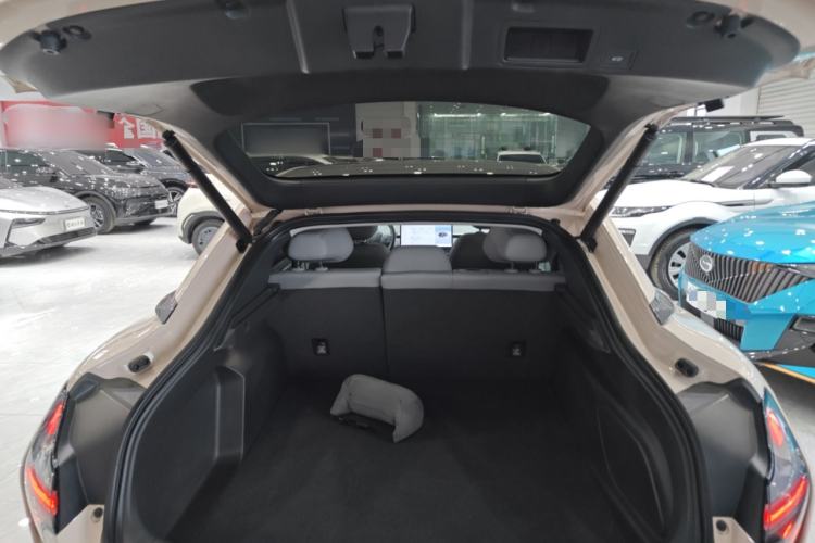 Used XPeng MONA M03 2024 620 with Ultra-Long Range
