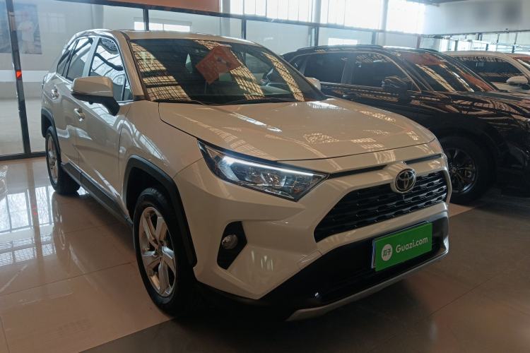 Used Toyota RAV4 2020 2.0L CVT Two-Wheel Drive Fashion Edition
