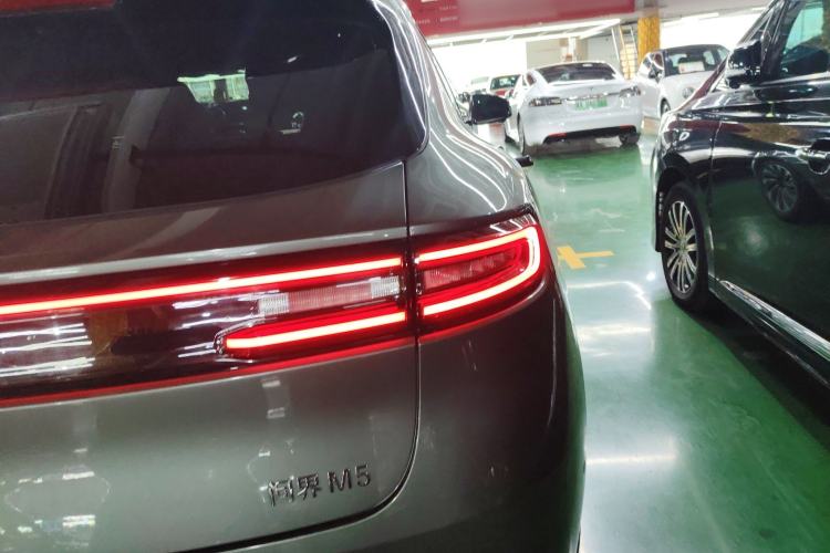 Used Hima AITO M5 2022 Extended-Range Four-Wheel Drive Performance Version
