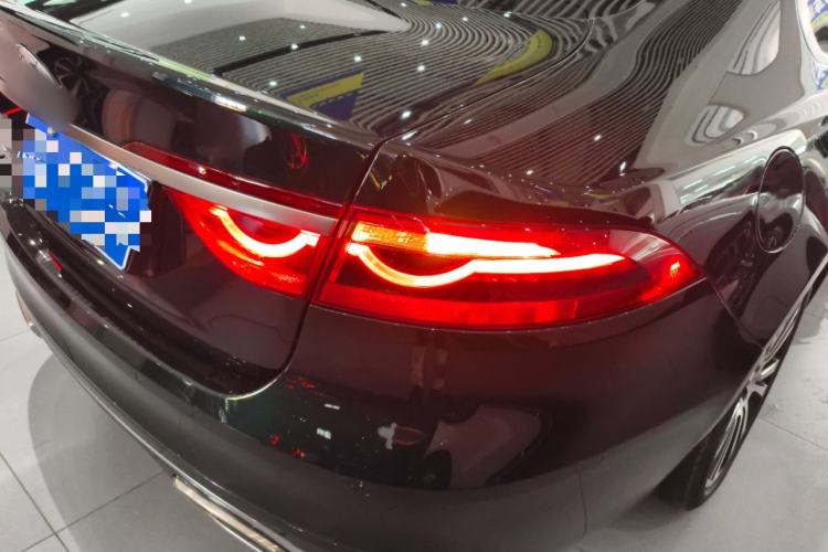 Used Jaguar XFL 2021 XFL 2.0T P250 Two-Wheel-Drive Luxury Deluxe Edition
