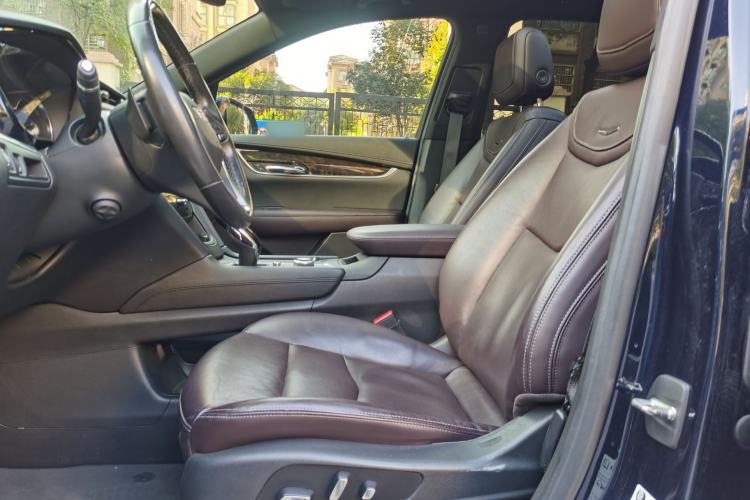 Used Cadillac XT6 2020 28T Six-Seater Four-Wheel-Drive Luxury Version
