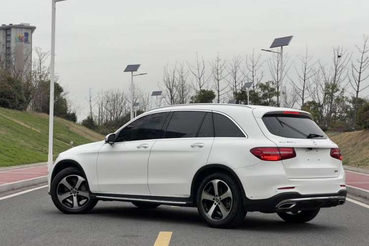 Used Mercedes-Benz GLC 2019 Facelift GLC 260 L 4MATIC Luxury Model
