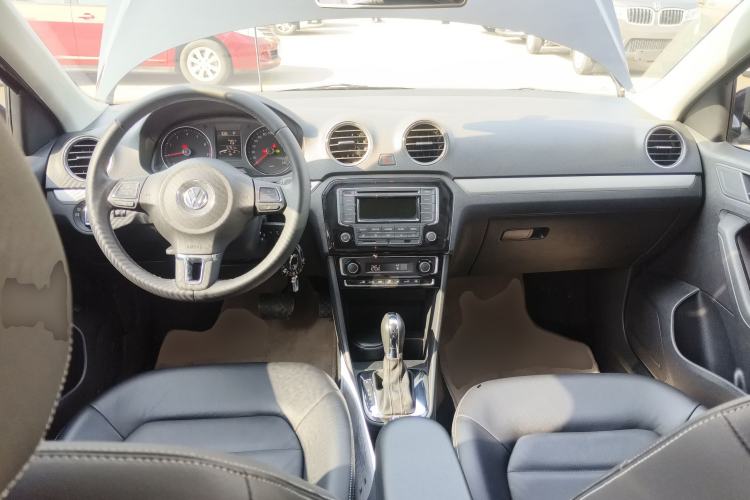 Used Volkswagen Jetta 2013 1.6L Automatic Luxury Model