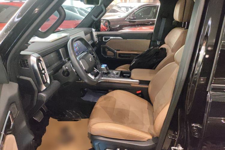 Used Jetour Traveler 2023 2.0T All-Wheel Drive Conquer PRO
