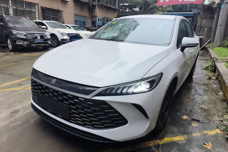 Used BYD Qin PLUS 2025 DM-i Smart Drive 55KM Leading Model
