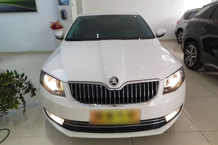 Used Skoda Octavia 2016 1.6L Automatic Chuanxing Edition
