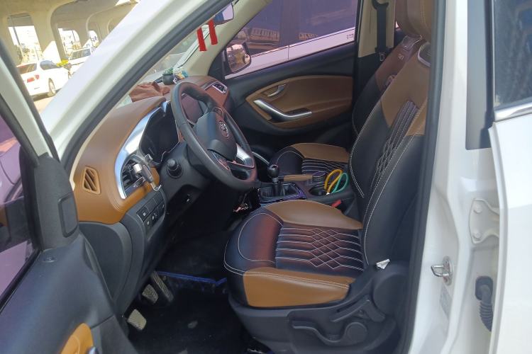 Used Soueast DX7 2017 1.5T Manual Elite Version