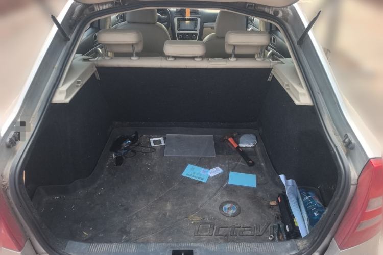 Used Skoda Octavia 2015 Classic Model 1.6L Manual Yijie Edition
