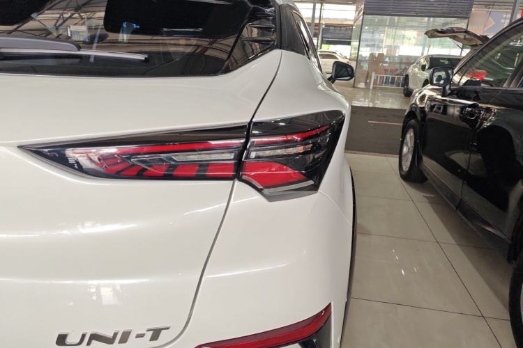 Used Changan UNI-T 2022 1.5T Sport Edition Flagship Version
