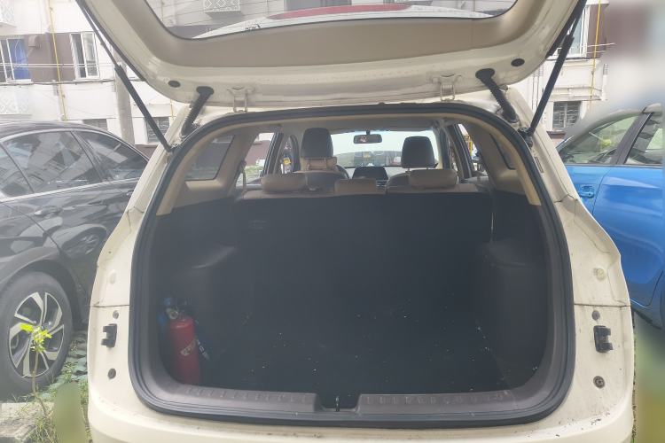 Used Baojun 310W 2017 1.5L Manual Fashion Edition China VI
