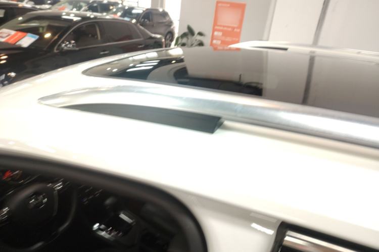 Used Volkswagen Tiguan L 2019 Updated Version 330TSI Automatic Two-Wheel Drive Panoramic Comfort Edition China VI Standard
