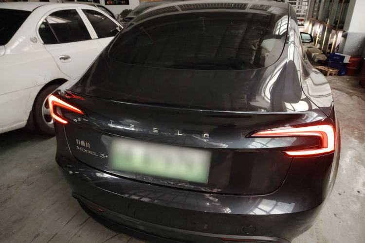 Used Tesla Model 3 2023 Long-Range All-Wheel-Drive Version
