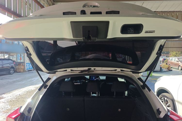 Used Toyota IZOA 2018 2.0L Yidong Edition China VI
