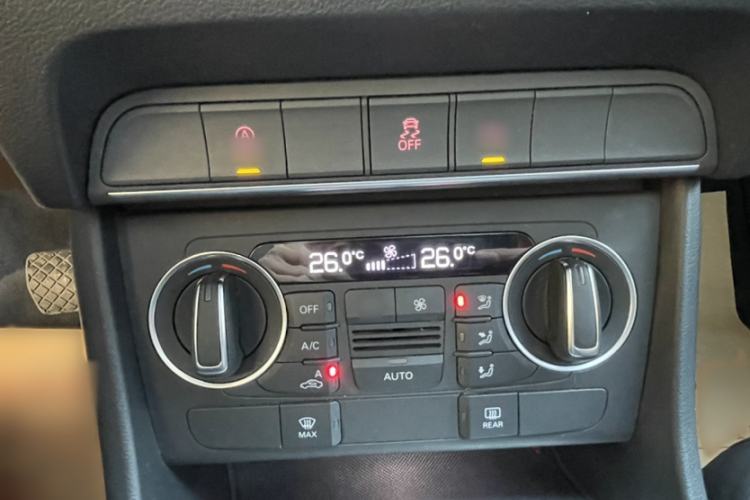 Used Audi Q3 2018 30th Anniversary Edition 30 TFSI Fashion Model
