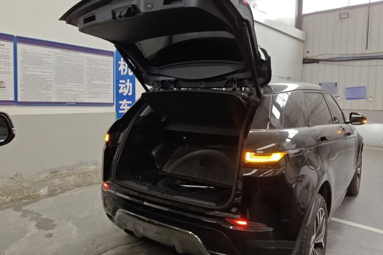 Used Land Rover Range Rover Evoque 2021 Range Rover Velar 249 PS R-Dynamic S Performance Edition