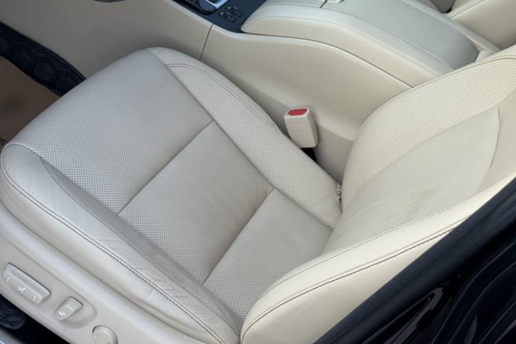 Used Toyota Highlander 2015 2.0T Four-Wheel Drive Luxury Edition 7-Seater
