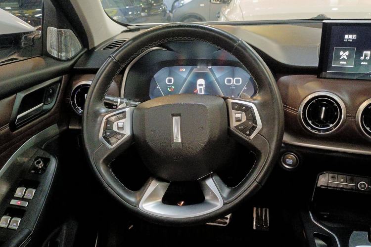 Used Wey VV6 2018 2.0T Two-Wheel Drive Flagship Version China V Standard
