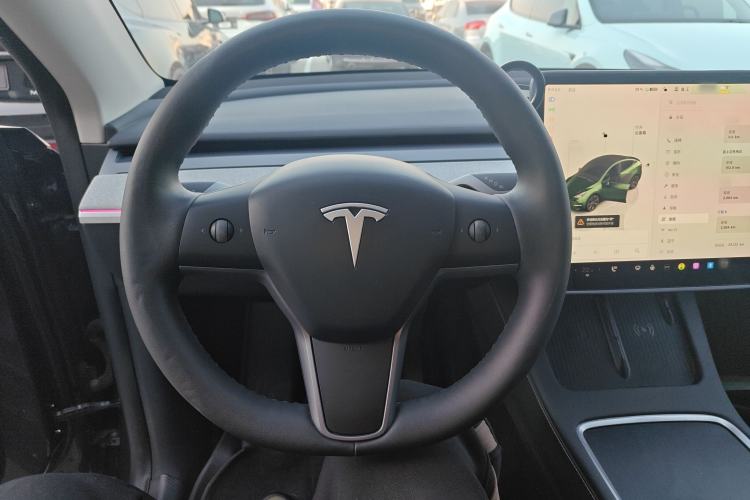 Used Tesla Model Y 2024 Rear-Wheel-Drive Version
