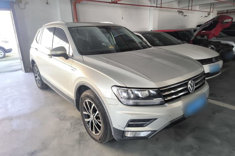 Used Volkswagen Tiguan L 2017 330TSI Automatic Two-Wheel Drive Luxury Edition