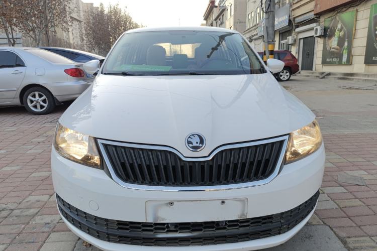 Used Skoda Rapid Spaceback 2014 1.6L Manual Enjoyment Edition