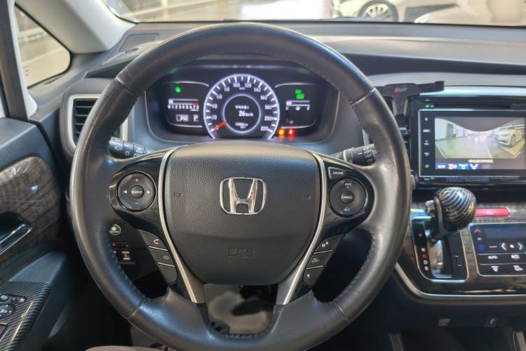 Used Honda Odyssey 2015 2.4L Supreme Edition
