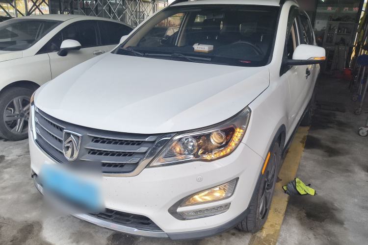 Used Baojun 560 2015 1.8L manual luxury version