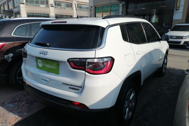 Used  Compass 2017 200T Automatic Family Edition
