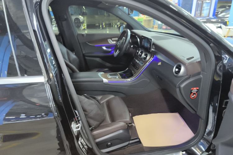 Used Mercedes-Benz GLC 2021 GLC 300 L 4MATIC Dynamic Model
