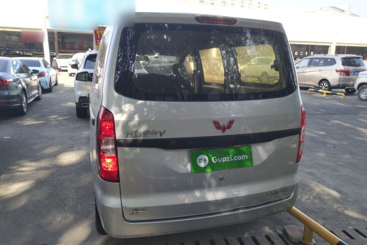 Used Wuling Hongguang V 2019 1.5L Jingqu Version China VI LAR

