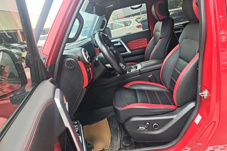 Used  BJ40 2020 2.0T Automatic Four-Wheel Drive Urban Hunter Edition Prestige Version
