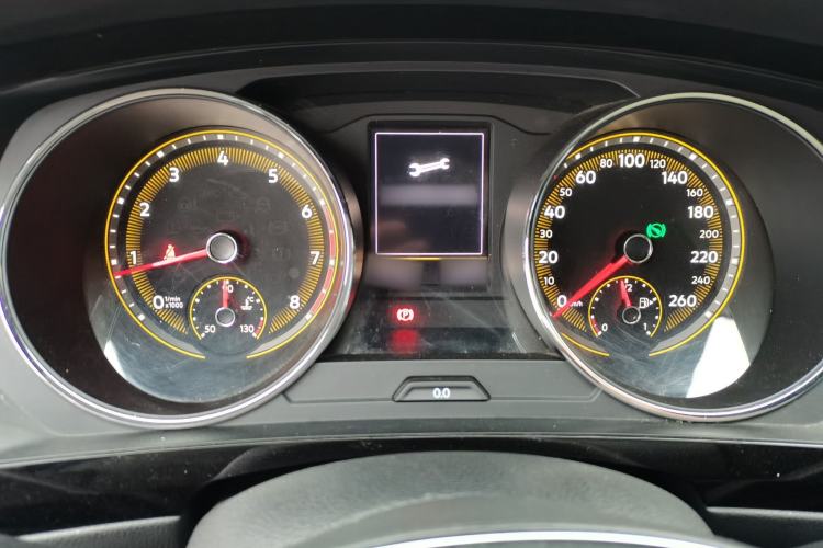 Used Volkswagen Tiguan L 2020 330TSI Automatic Two-Wheel Drive Panoramic Comfort Edition China VI Standard
