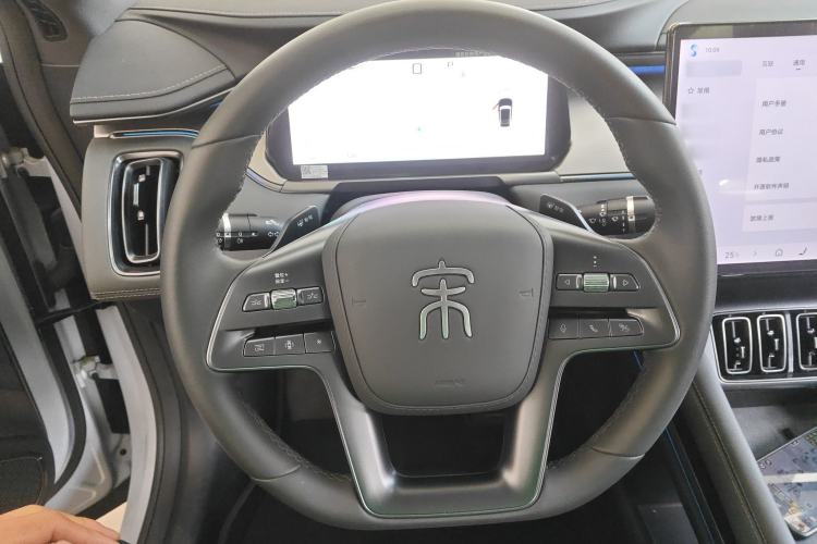 Used BYD Song L EV 2025 Intelligent Driving Version 662 km LiDAR Excellence Edition
