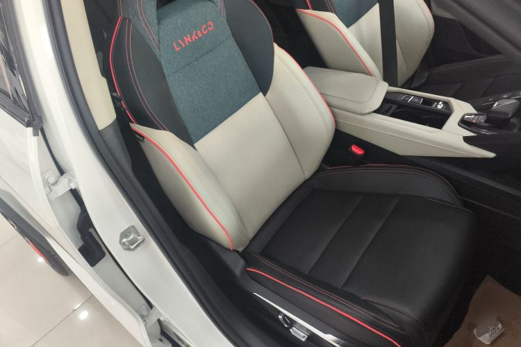 Used Lynk & Co 06 2021 1.5T Shero Pink Special Edition