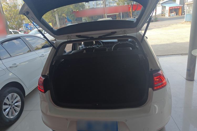 Used Volkswagen Golf 2017 230TSI Automatic Luxury Million-Vehicle Commemorative Edition
