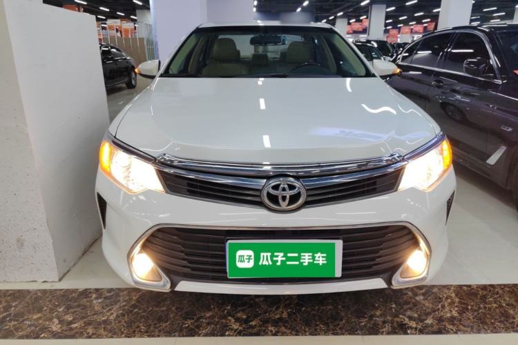 Used Toyota Camry 2016 2.0G 10th Anniversary Leading Edition
