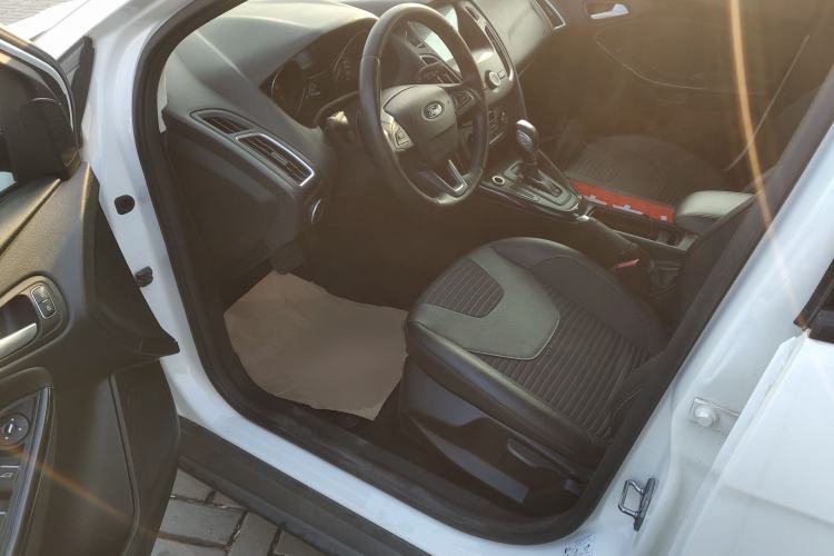 Used Ford Focus 2015 Sedan 1.6L Automatic Trend Model
