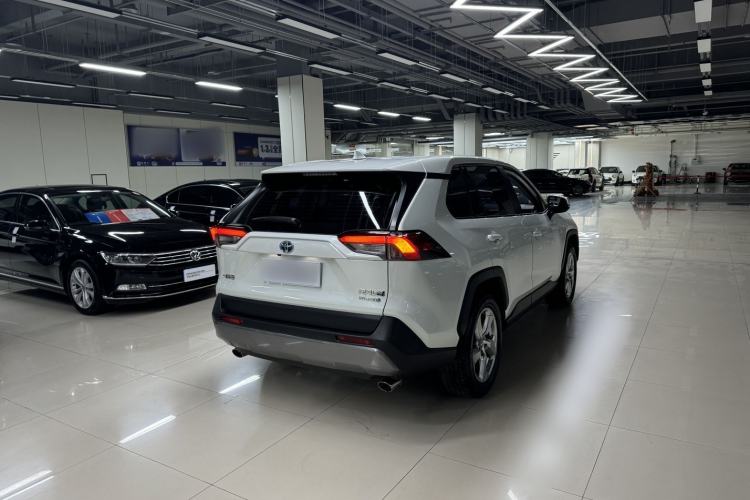 Used Toyota RAV4 2021 Dual-Engine 2.5L E-CVT Two-Wheel Drive Elite Edition