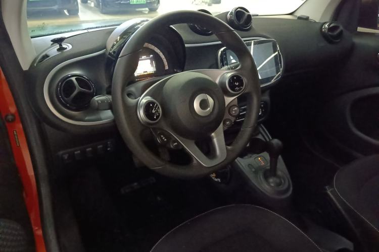 Used  fortwo 2018 1.0L 52kW Hardtop Passion Edition China V Standard
