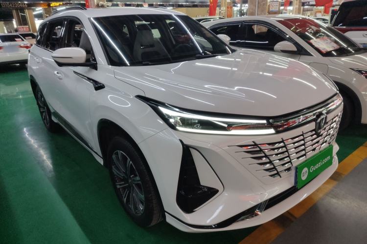 Used Changan CS75 PLUS 2023 3rd Generation 1.5T Automatic Prestige Model
