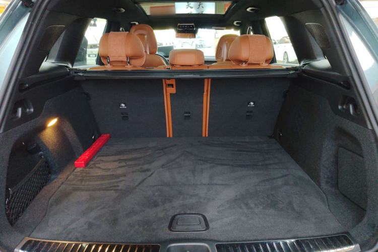 Used Mercedes-Benz GLC 2024 GLC 300 L 4MATIC Luxury Model 5 Seats