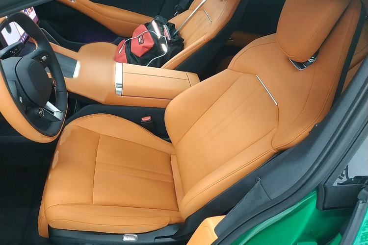 Used  YU7 2025 Ultra-Long Range All-Wheel Drive Pro Version
