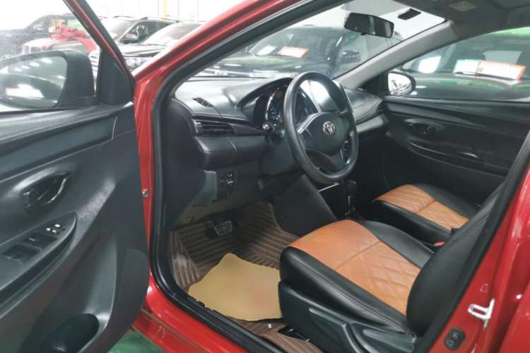 Used Toyota YARiS L 2016 Revised 1.5E CVT Charming Edition
