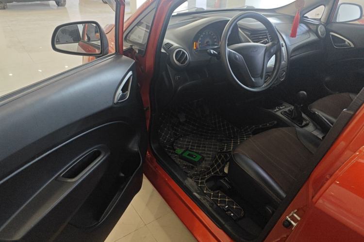 Used Chevrolet Sail 2013 Sedan 1.2L Manual Fashionable Happiness Edition
