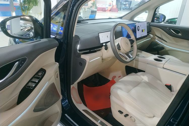 Used VOYAH Dream 2025 PHEV Four-Wheel-Drive Flagship Kunpeng Edition