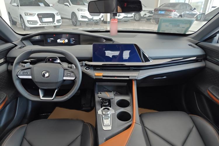 Used Changan UNI-V 2022 1.5T Prestige Version
