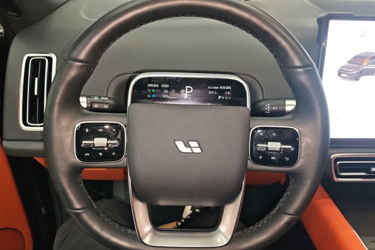 Used Li Auto L7 2023 Pro Model
